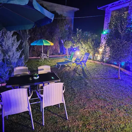 Eleni De Lux - Indoor Jacuzzi In Lydia *