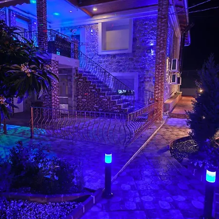 Eleni De Lux - Indoor Jacuzzi In Lydia Lidia