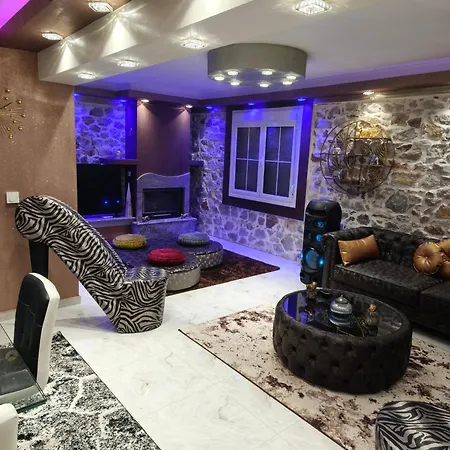 Eleni De Lux - Indoor Jacuzzi In Lydia *