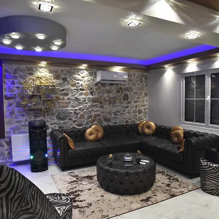 Eleni De Lux - Indoor Jacuzzi In Lydia