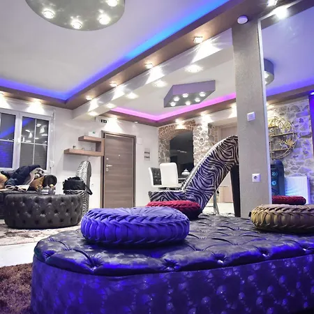 Eleni De Lux - Indoor Jacuzzi In Lydia *