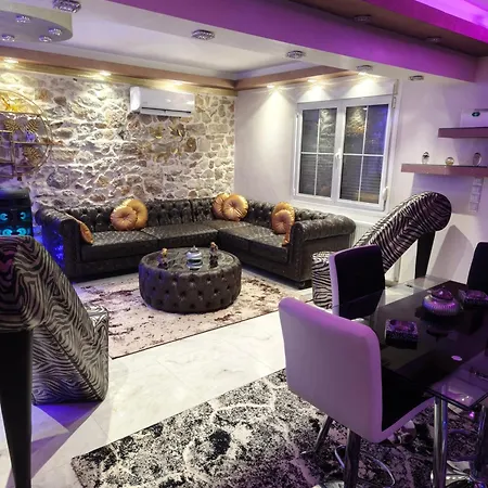 Eleni De Lux - Indoor Jacuzzi In Lydia Lidia