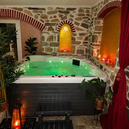 Eleni De Lux - Indoor Jacuzzi In Lydia