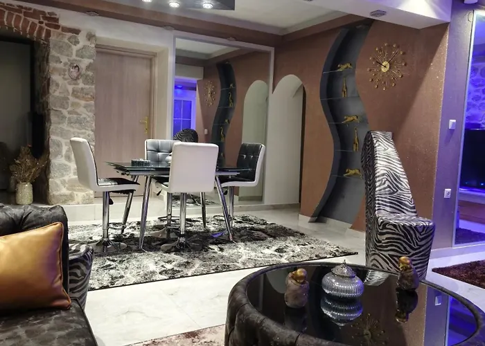 ヴィラ Eleni De Lux